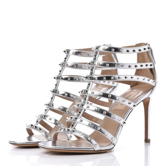 Valentino Garavani NIB Rockstud Silver Metallic LoveStud Heels Sandals 39.5 NEW - Picture 1 of 9